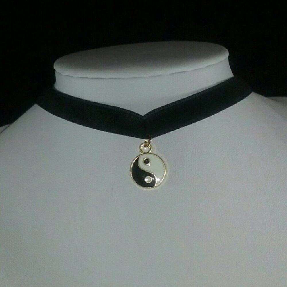 4 Black Chokers Gold Hardware Adjustable Size - Picture 8 of 9